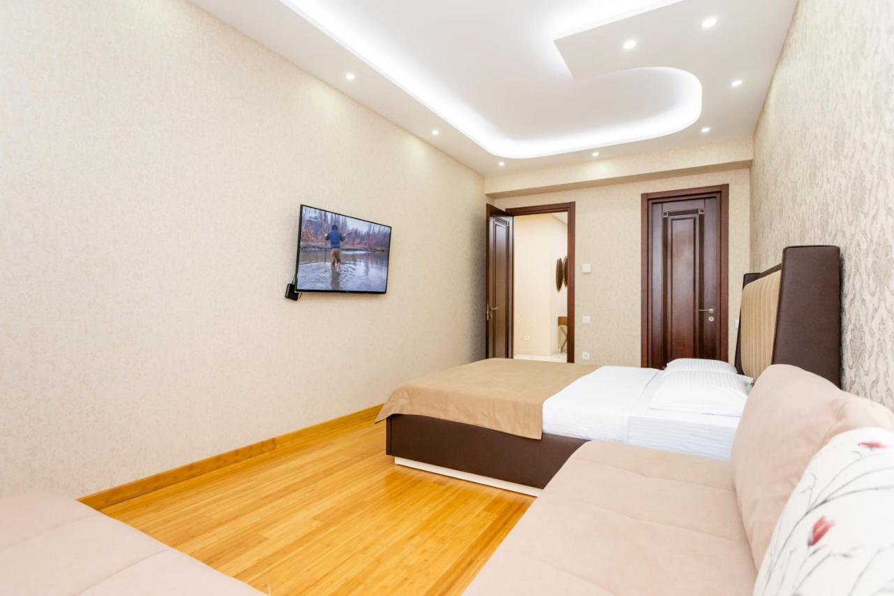Central Cozy 3Bd-2Bath Apartment Tbilisi Esterno foto