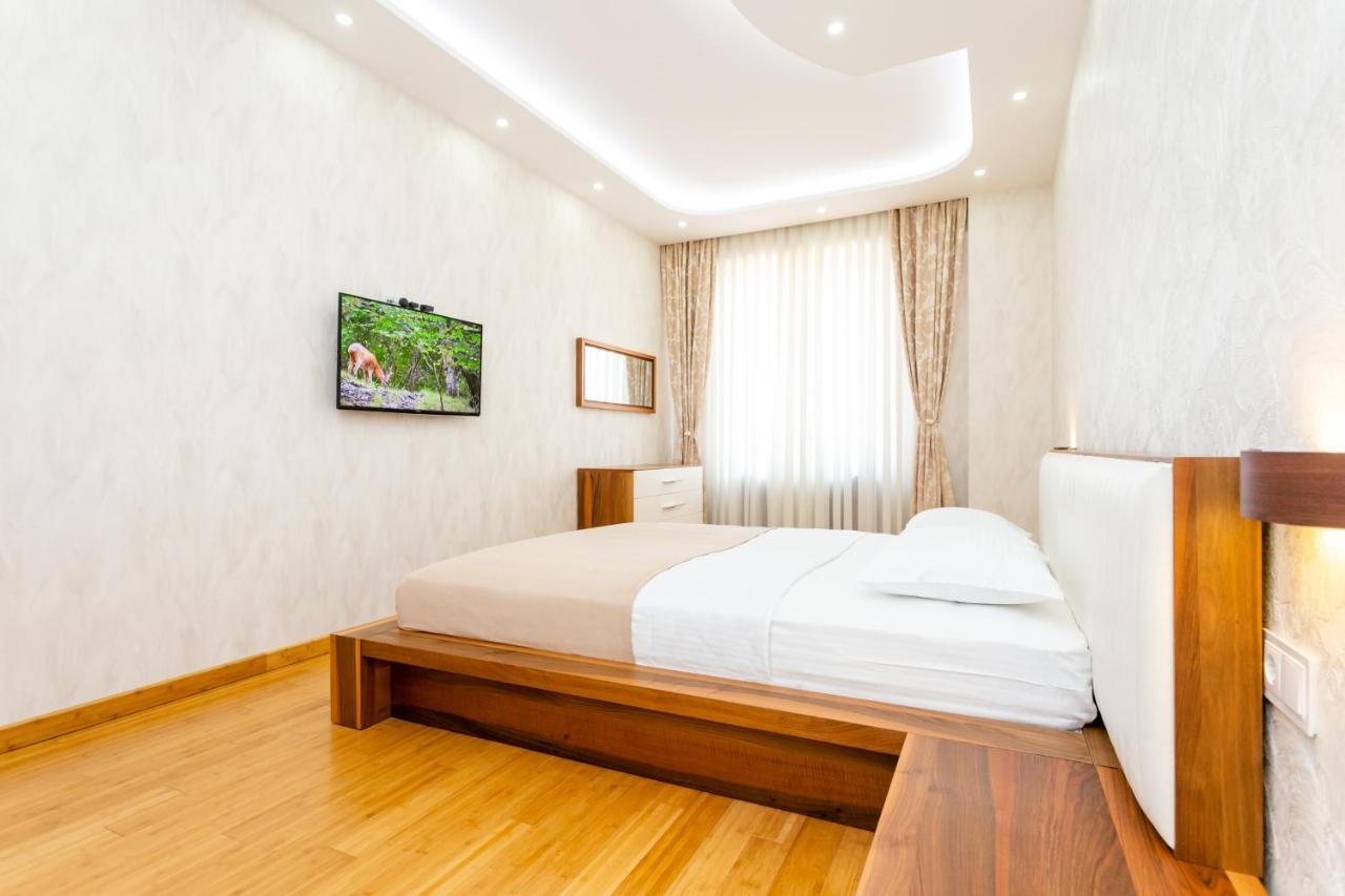Central Cozy 3Bd-2Bath Apartment Tbilisi Esterno foto